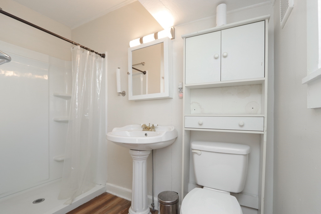 3 Mortimer Street Springfield, MA 01109 - Photo 7 of 34 Gallery Image 7