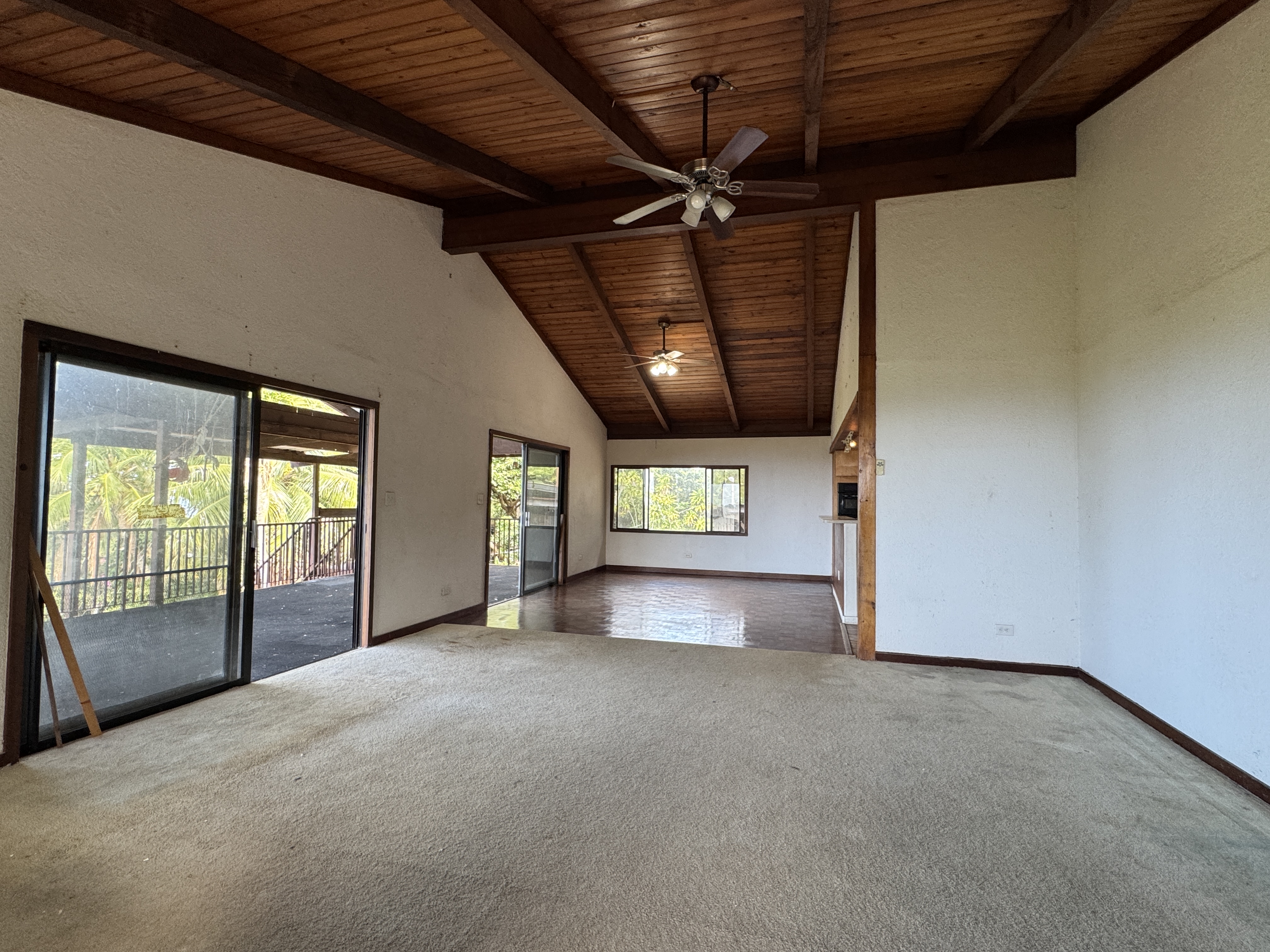 84-5040 Hawaiʻi Belt Road Captain Cook, HI 96704 - Photo 6 of 30 a view of a hallway with window