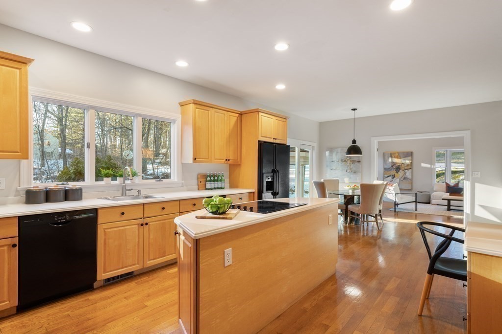 15 Pelham Road Lexington, MA 02421 - Photo 8 of 23