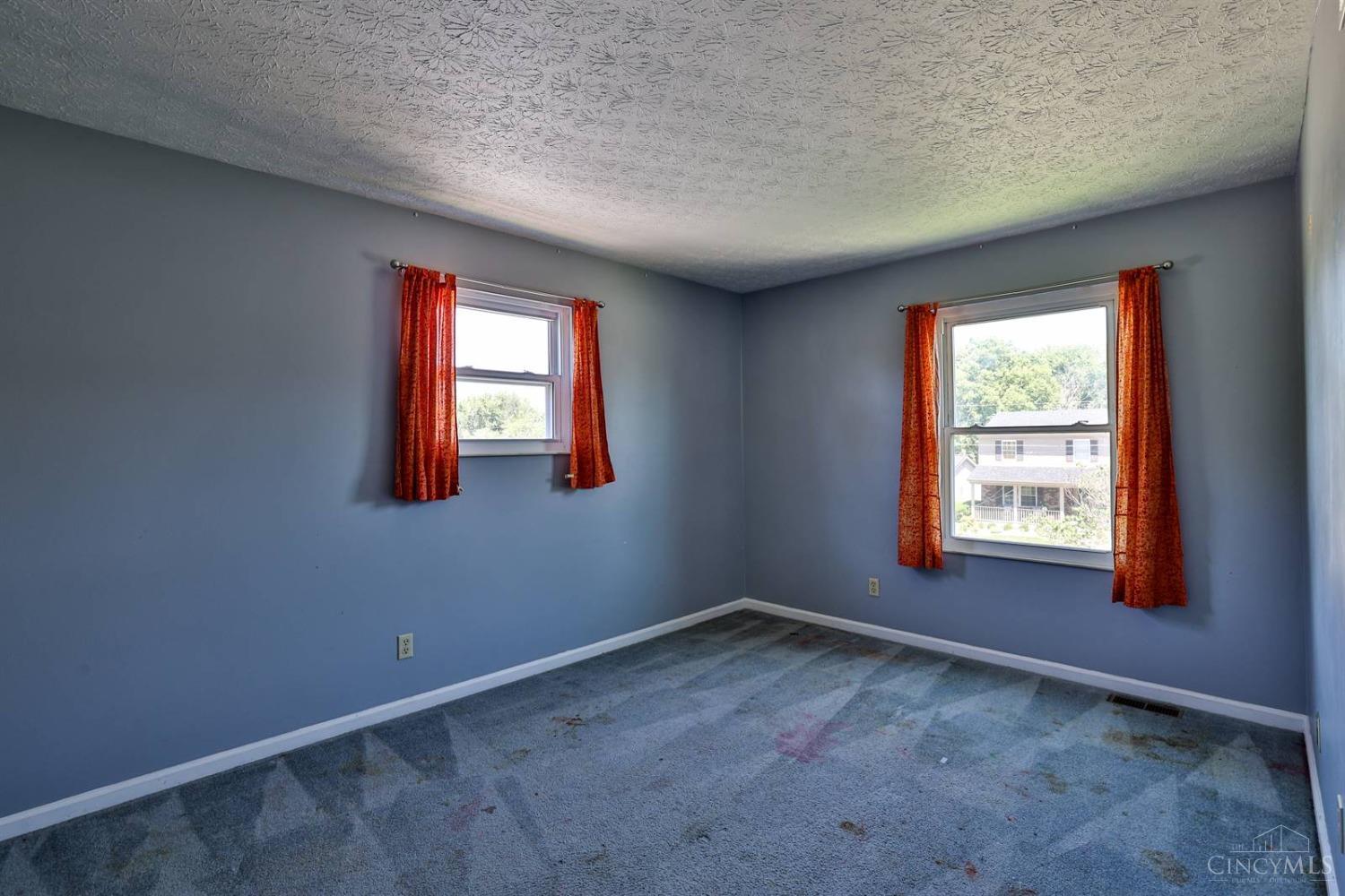 5449 Leumas Road Cincinnati, OH 45239 - Photo 19 of 33 Gallery Image 19