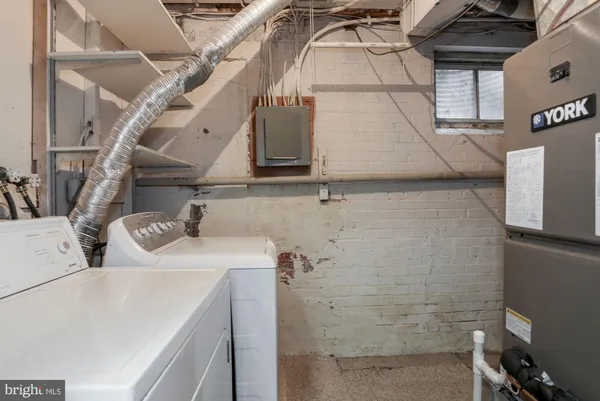 $2,600 | 3028 South Abingdon Street, Unit A1, Arlington, VA 22206