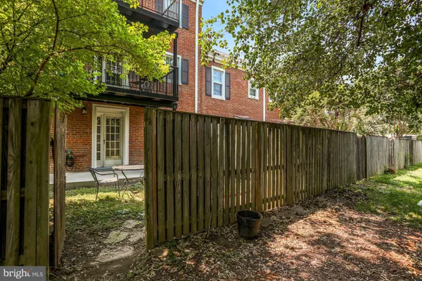 $2,600 | 3028 South Abingdon Street, Unit A1, Arlington, VA 22206