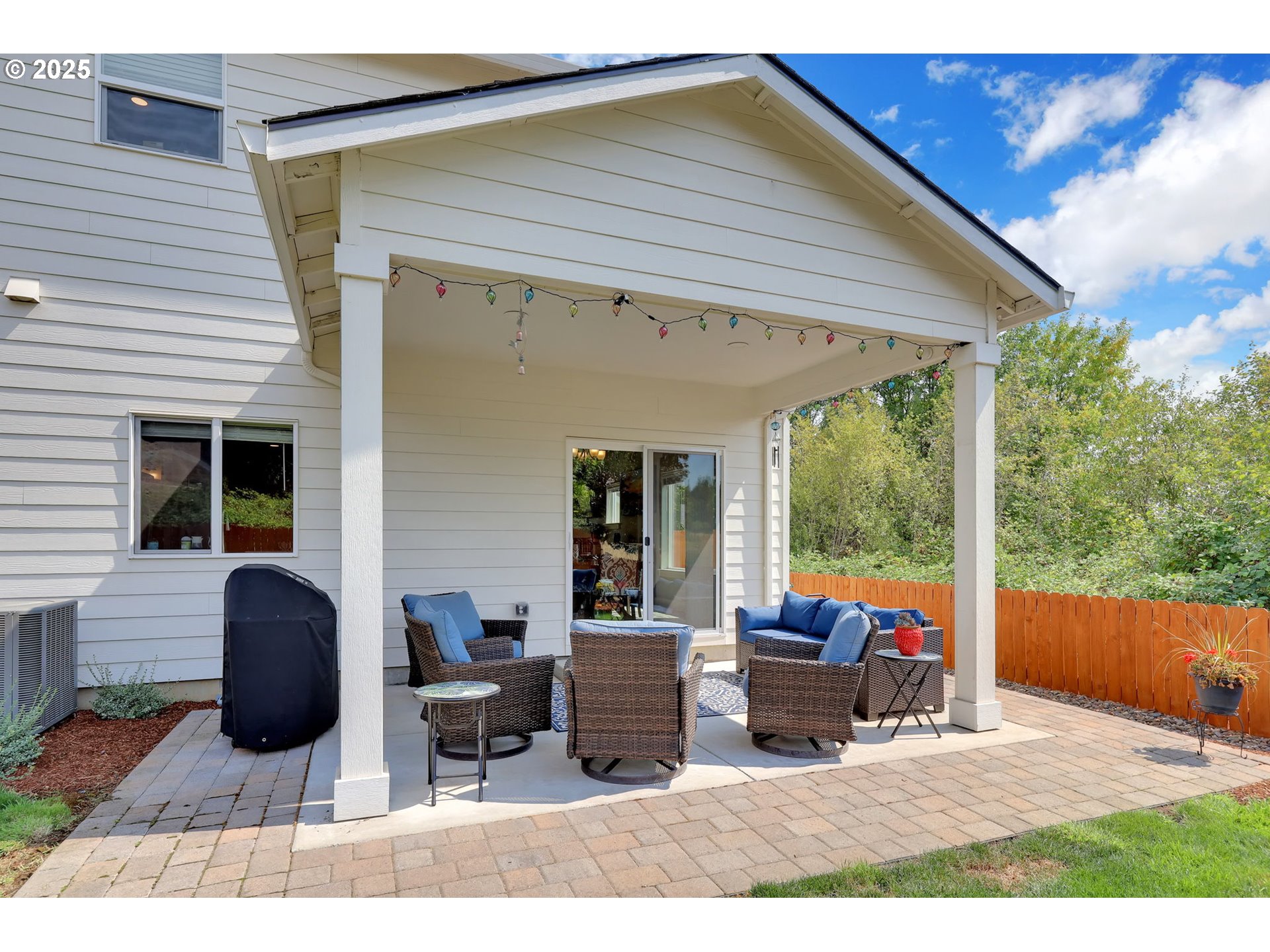 580 South 10th Street Monroe, OR 97456 - Photo 43 of 45 a outdoor space view with a sitting space