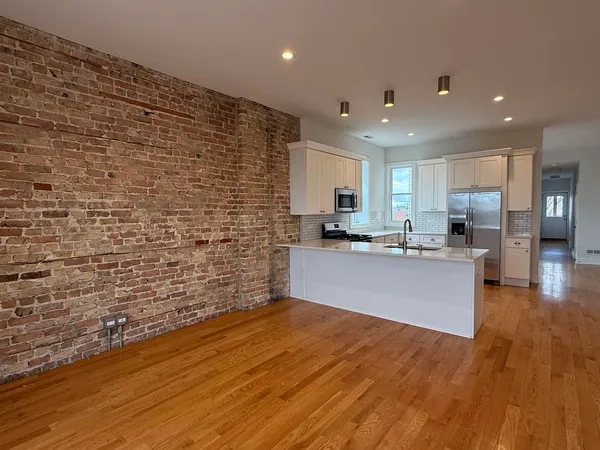 $1,469,000 | 965 West 18th Street, Chicago, IL 60608