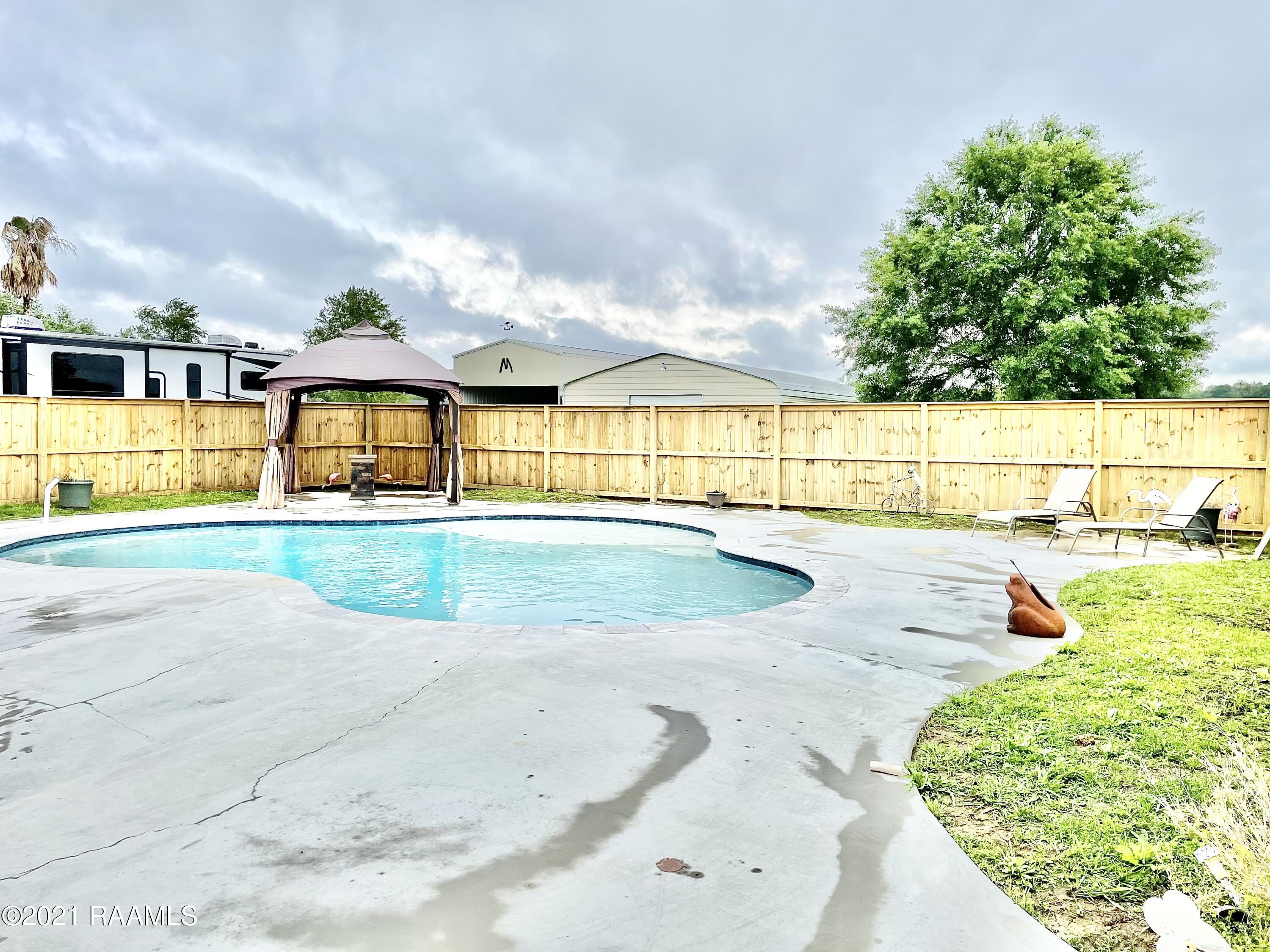 404 Kilchrist Road Carencro, LA 70520 - Photo 8 of 37 Gallery Image 8