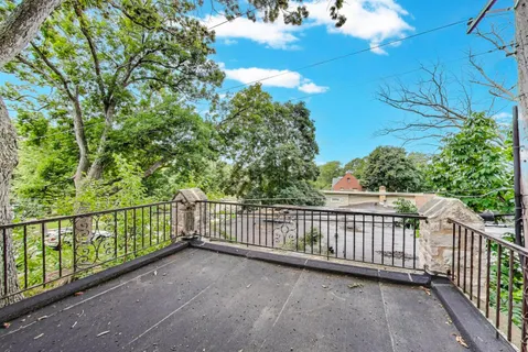 $849,000 | 835 Yale Lane, Highland Park, IL 60035