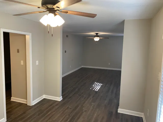 $1,500 | 5696 Quince Road, Unit 7, Memphis, TN 38119