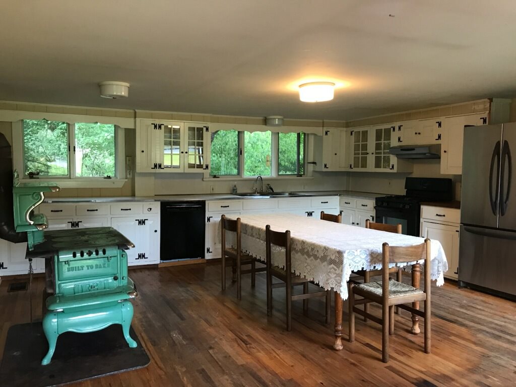 23 Turkey Mountain Road Jamaica, VT 05343 - Photo 2 of 29