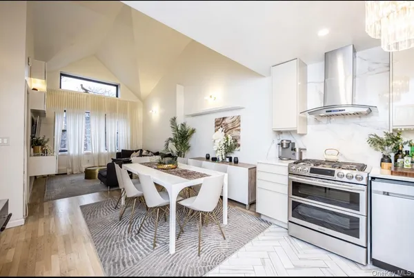 $1,999,000 | 253 Cornelia Street | Bushwick