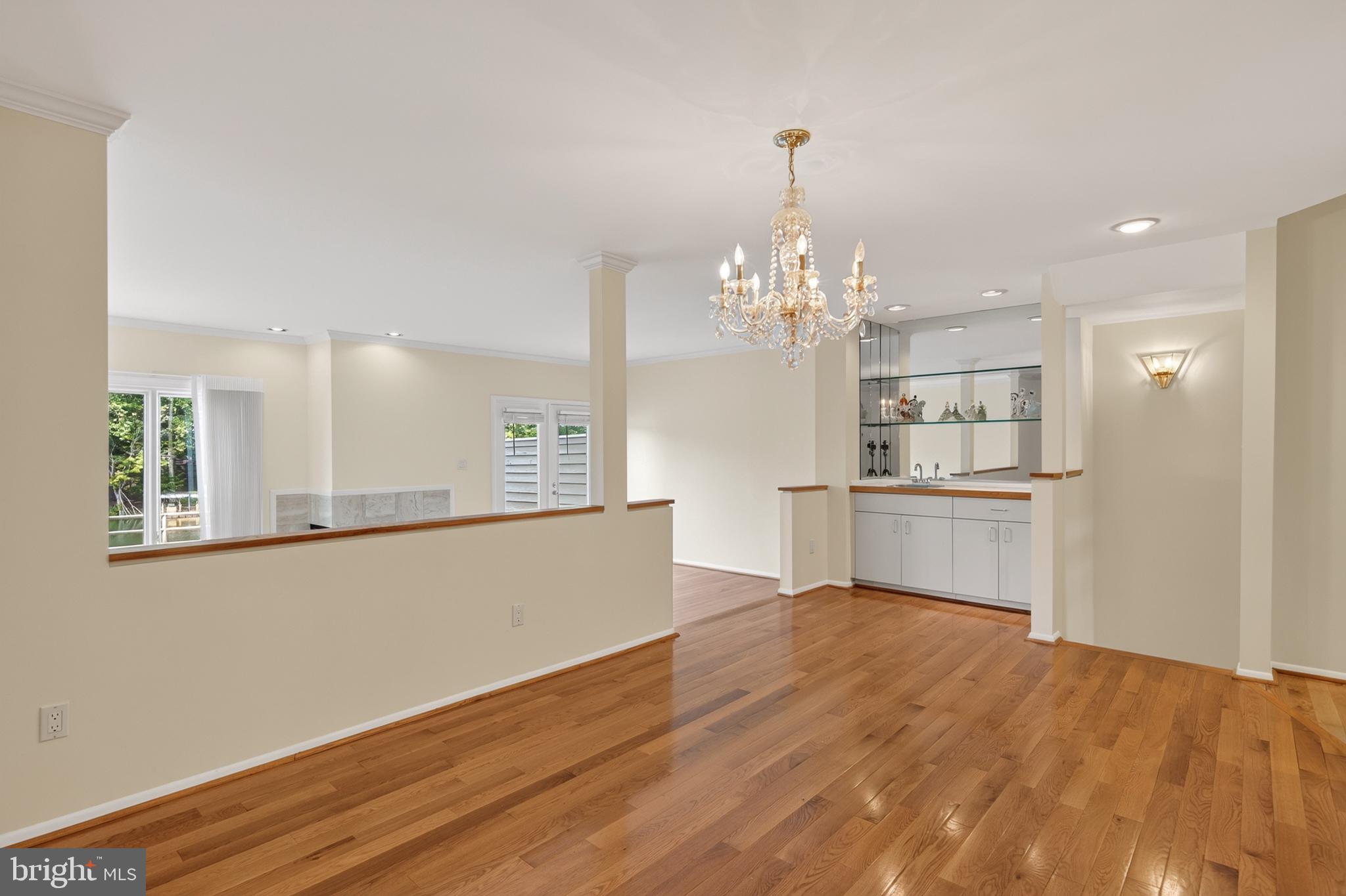 1987 Lakeport Way Reston, VA 20191 - Photo 13 of 56 Dining Room to Wet Bar