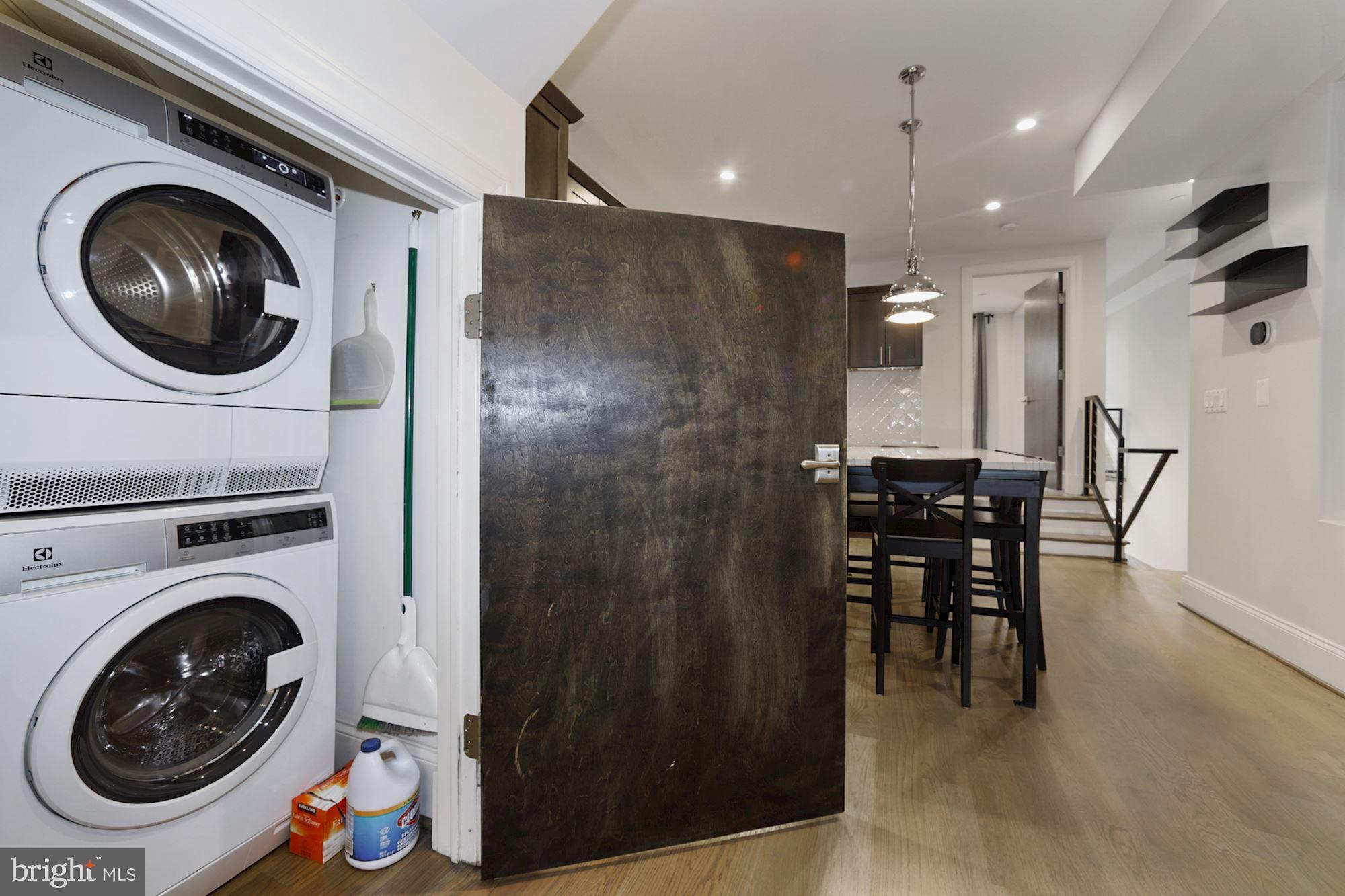 2298 Champlain Street Northwest, Unit B Washington, DC 20009 - Photo 29 of 65