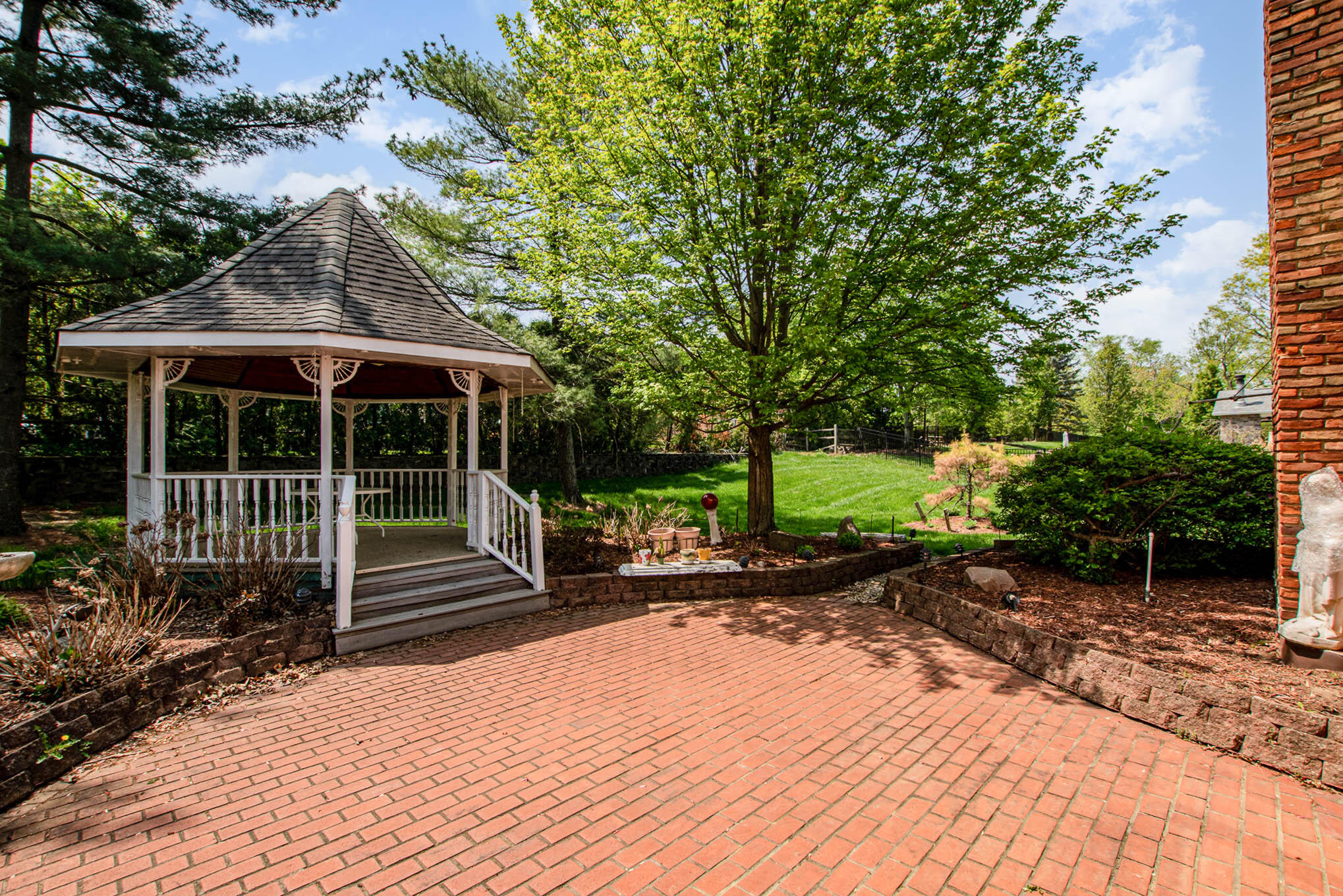 215 Dudley Road Fort Mitchell, KY 41017 - Photo 37 of 39