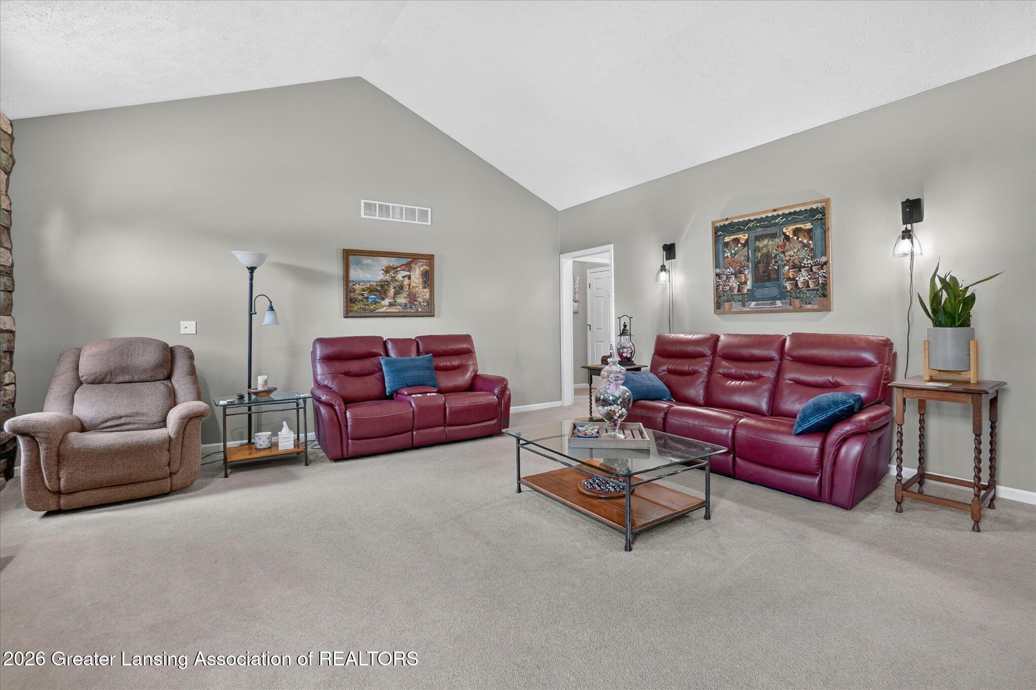 325 Priest Road Owosso, MI 48867 - Photo 8 of 86