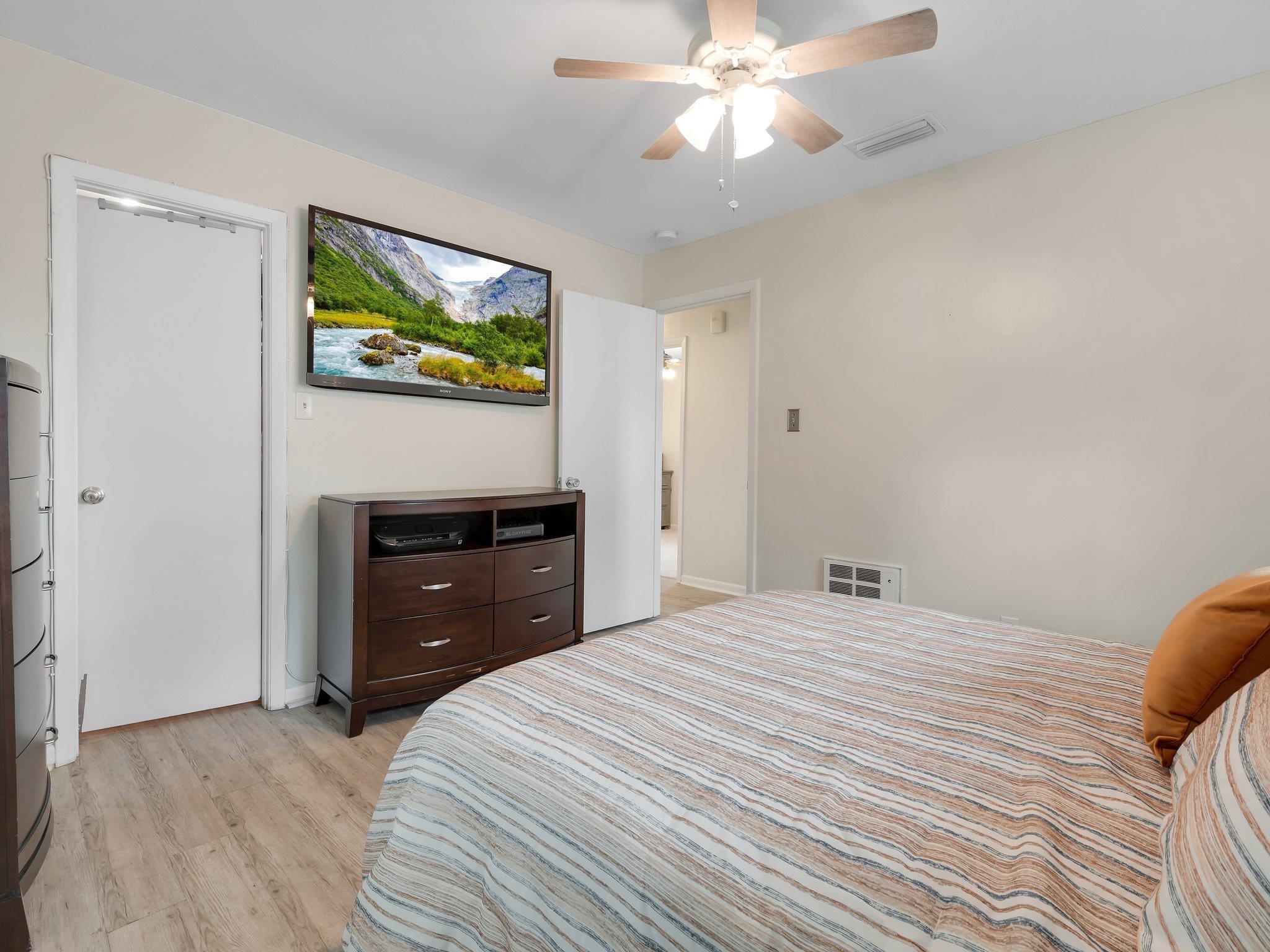 2009 Natural Bridge Road Tallahassee, FL 32305 - Photo 19 of 37 Gallery Image 19