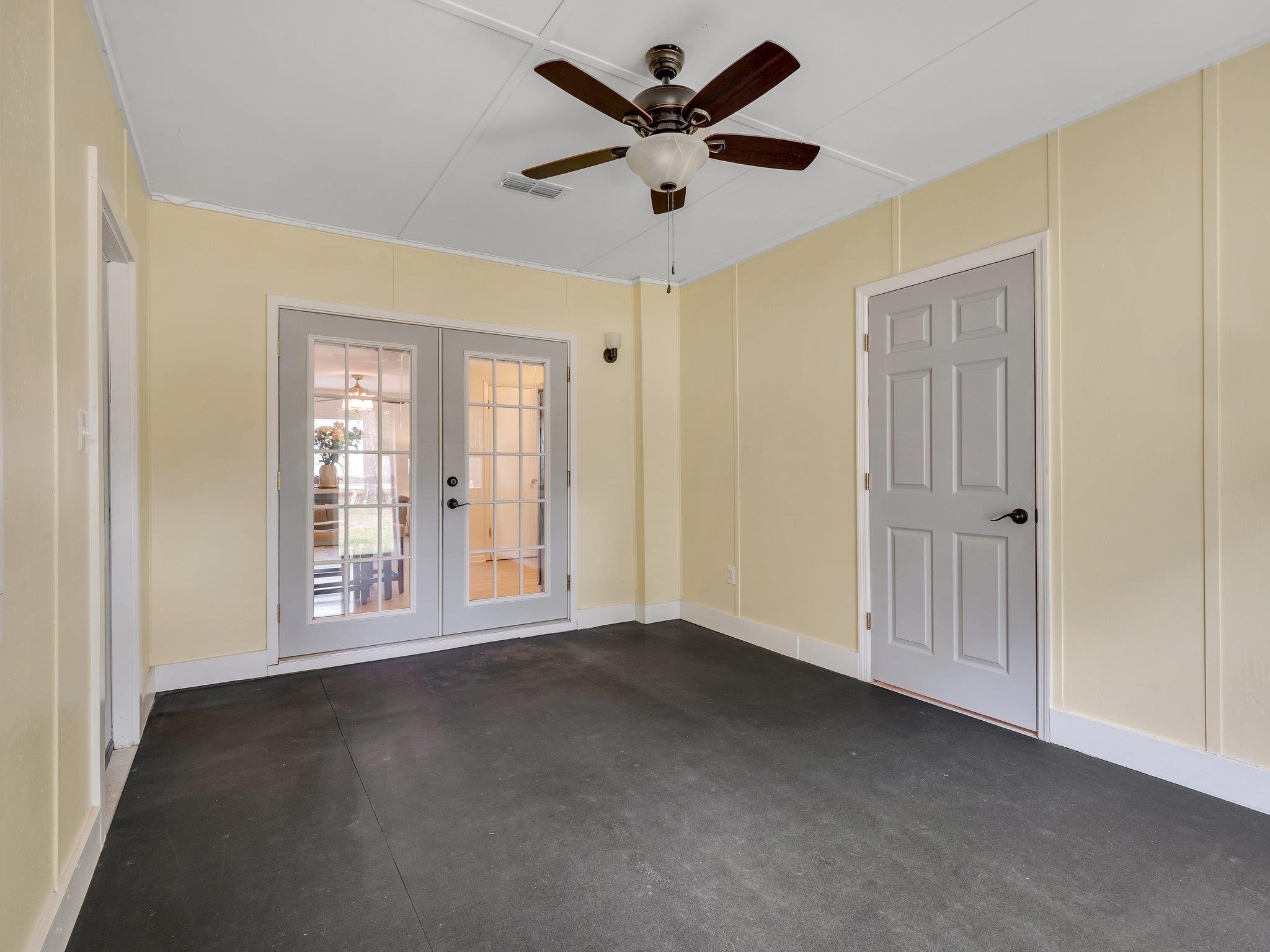 2009 Natural Bridge Road Tallahassee, FL 32305 - Photo 26 of 37 Gallery Image 26