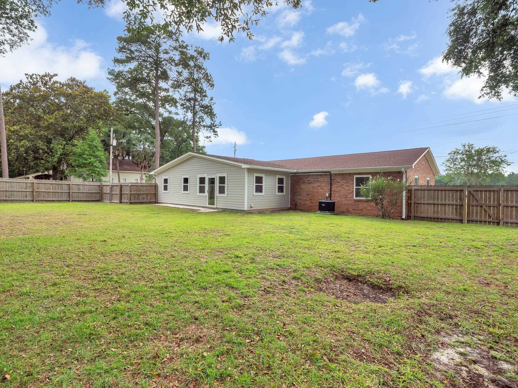 2009 Natural Bridge Road Tallahassee, FL 32305 - Photo 5 of 37 Gallery Image 5