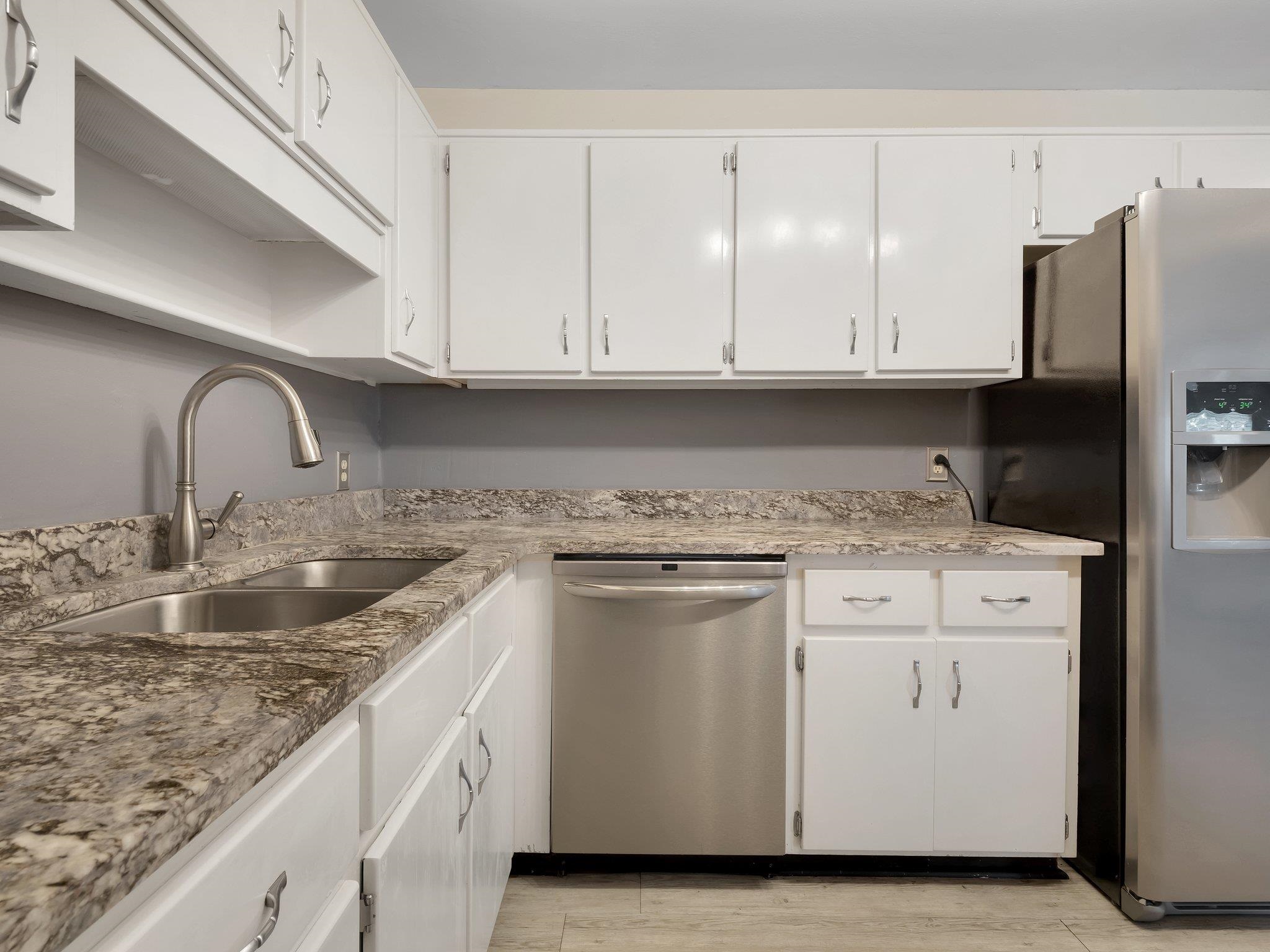 2009 Natural Bridge Road Tallahassee, FL 32305 - Photo 9 of 37 Gallery Image 9