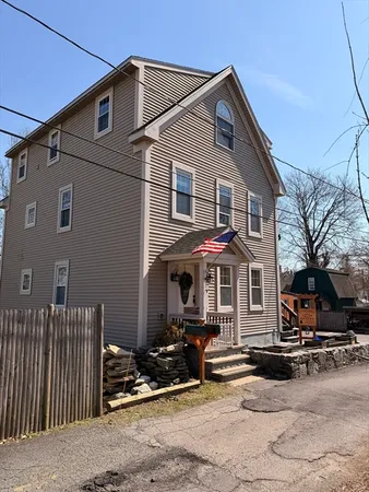 $689,000 | 8 Woodwards Lane, Taunton, MA 02780