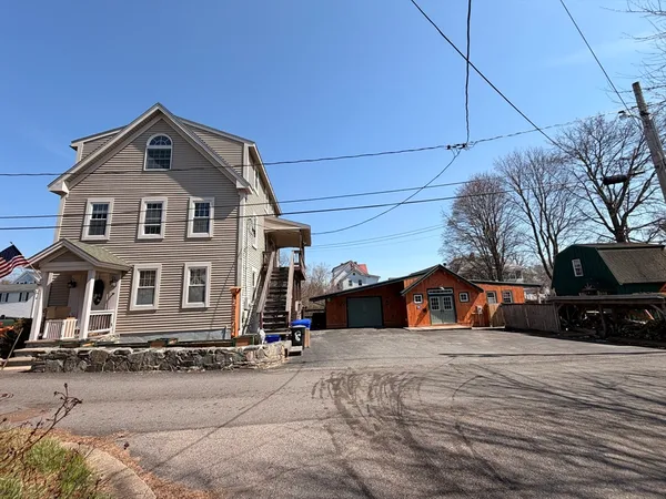 $689,000 | 8 Woodwards Lane, Taunton, MA 02780