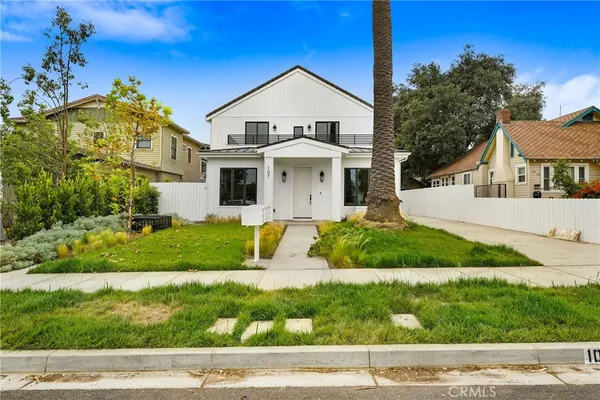 $5,800 | 109 North Parkwood Avenue, Unit A, Pasadena, CA 91107