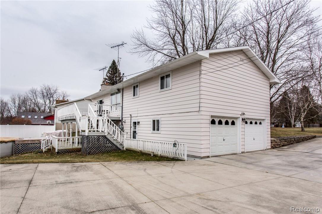 4560 Atkins Road North Street, MI 48049 - Photo 5 of 31 4560 Atkins Rd-5.JPG