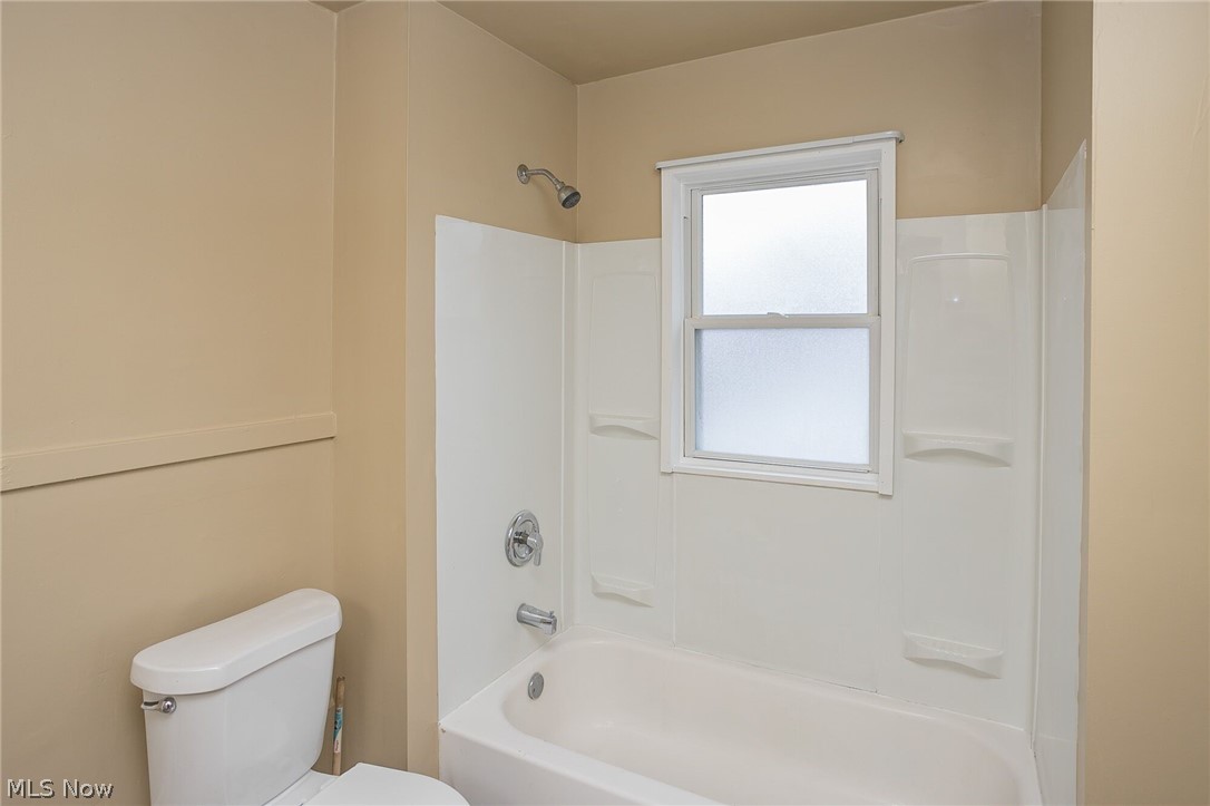 1159 Quilliams Road Cleveland, OH 44121 - Photo 19 of 33 Gallery Image 19