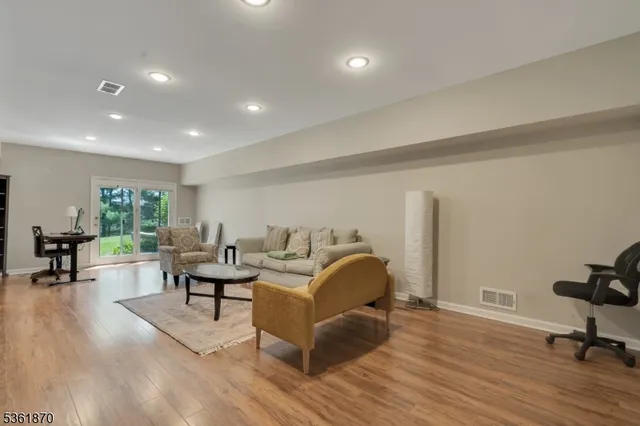 $5,250 | 40 Louis Drive, Montville, NJ 07045