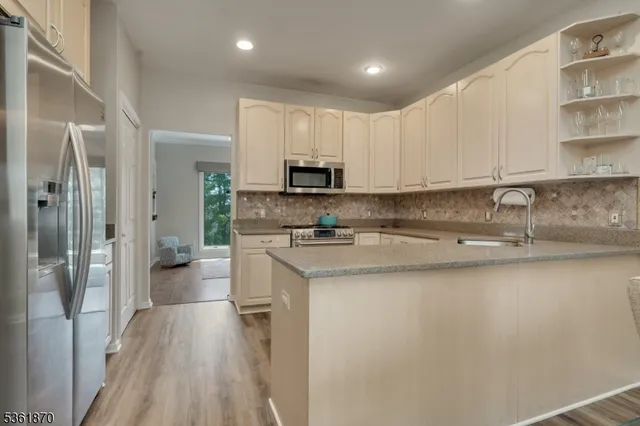 $5,250 | 40 Louis Drive, Montville, NJ 07045