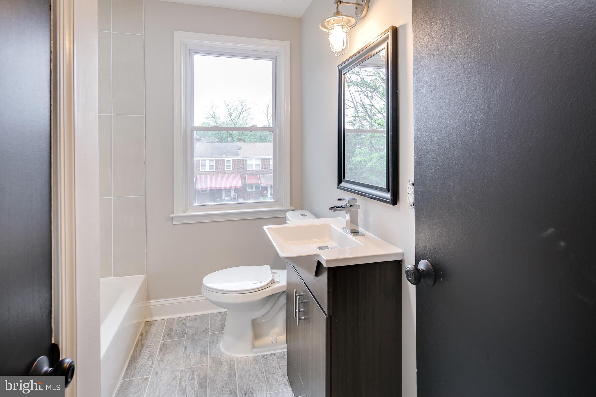 1606 Northgate Road Baltimore, MD 21218 - Photo 18 of 33