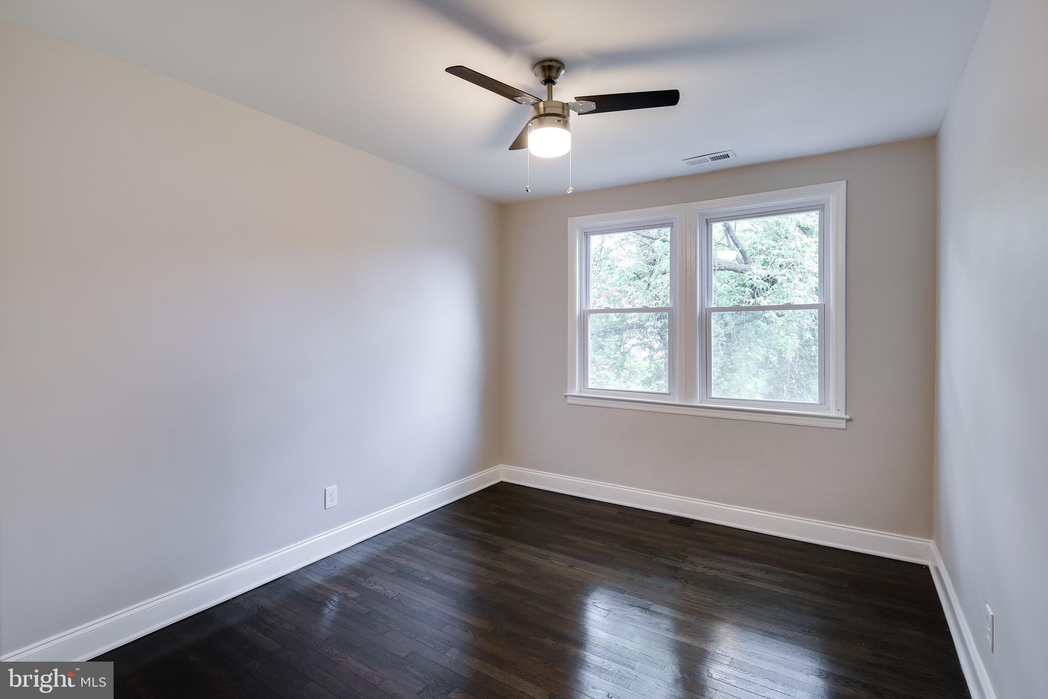 1606 Northgate Road Baltimore, MD 21218 - Photo 23 of 33