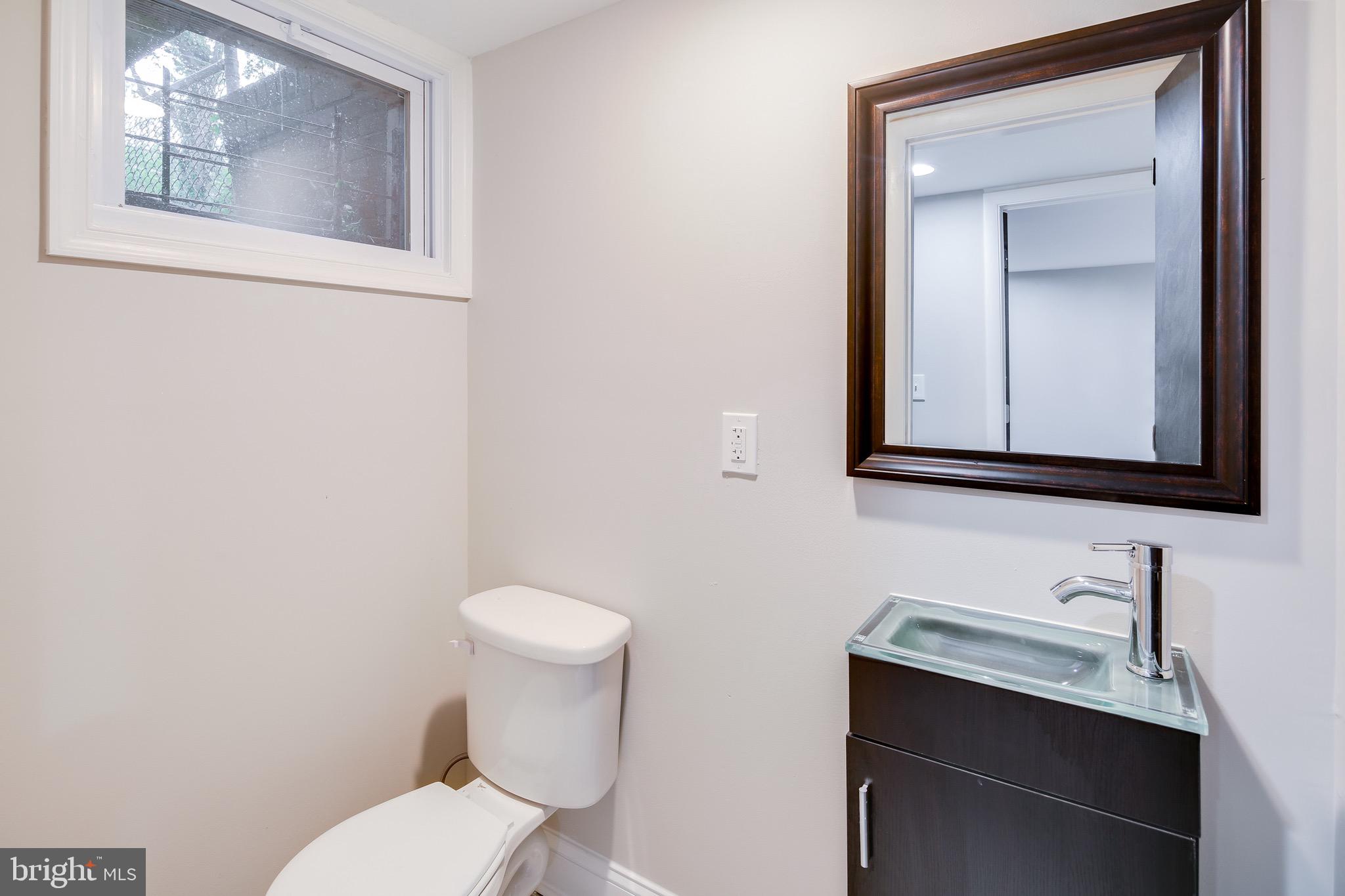 1606 Northgate Road Baltimore, MD 21218 - Photo 28 of 33
