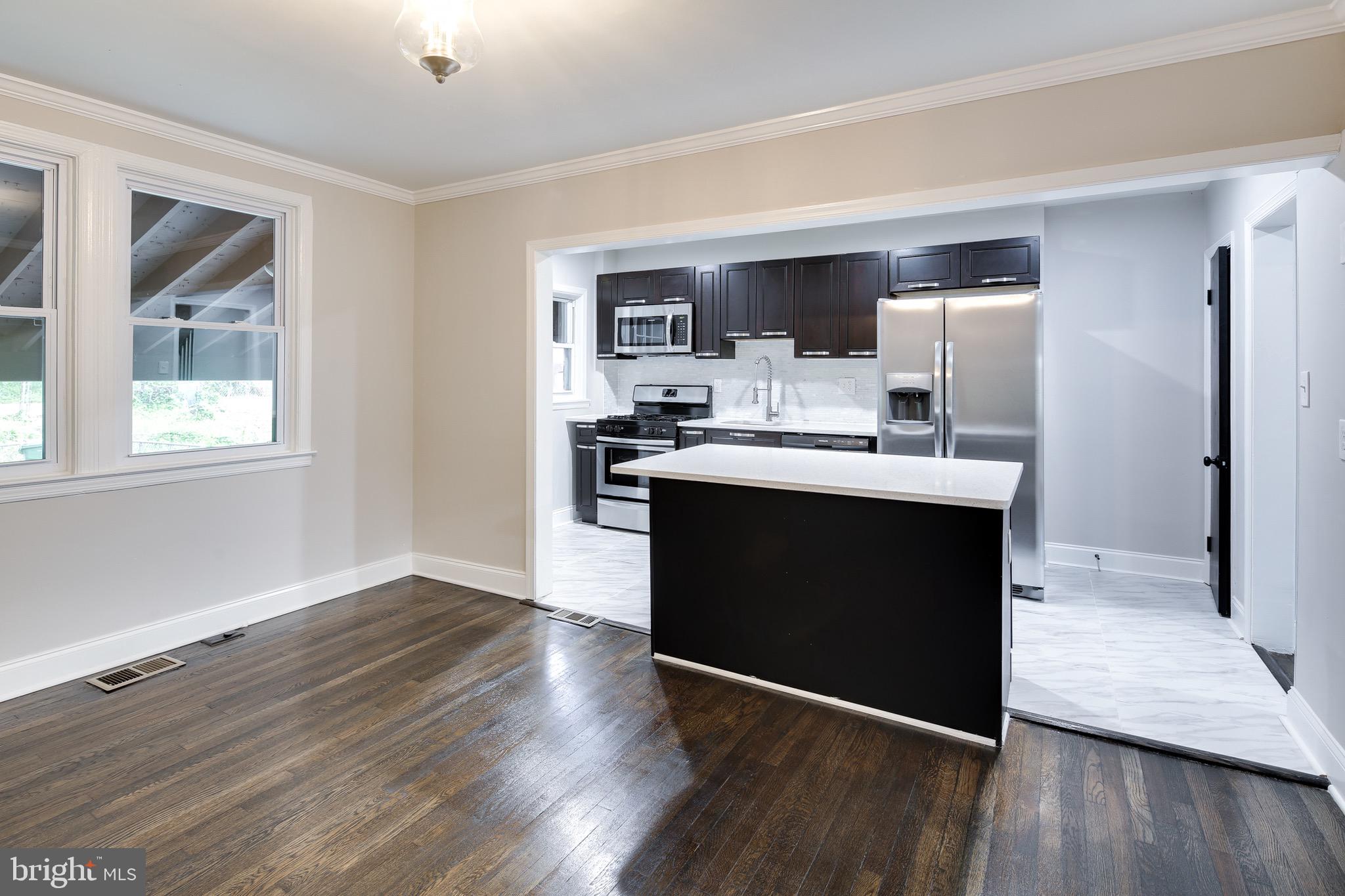 1606 Northgate Road Baltimore, MD 21218 - Photo 7 of 33
