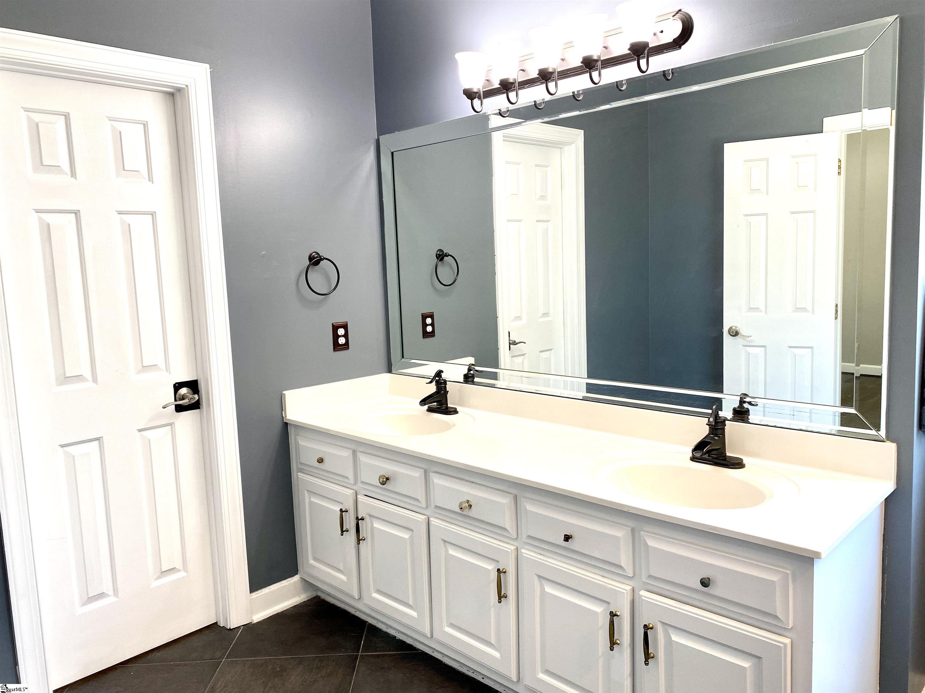 311 Parkside Drive Simpsonville, SC 29681 - Photo 18 of 35