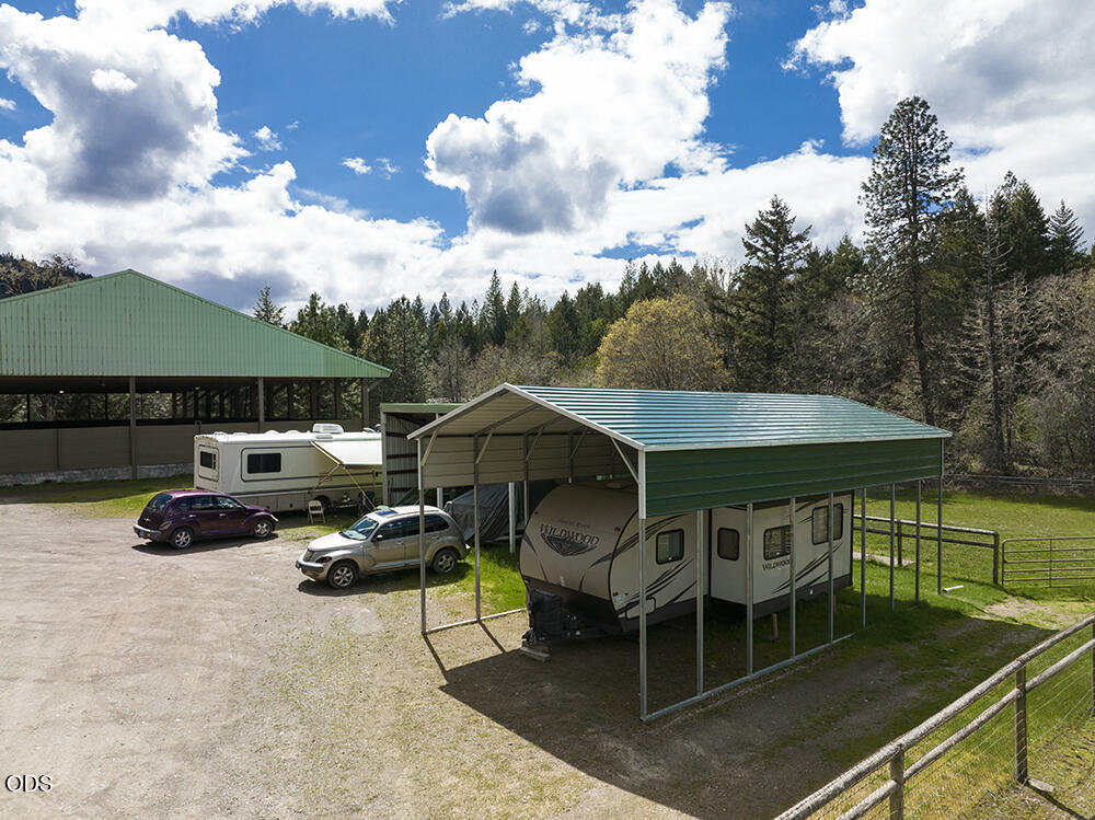 910 Reeves Creek Road Selma, OR 97538 - Photo 36 of 73