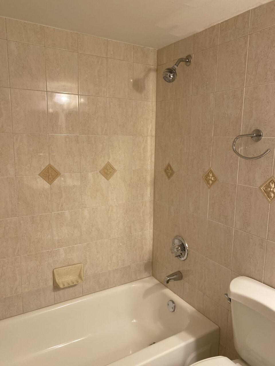9210 Southwest 3rd Street, Unit 210 Boca Raton, FL 33428 - Photo 12 of 16 thumbnail_IMG_6872