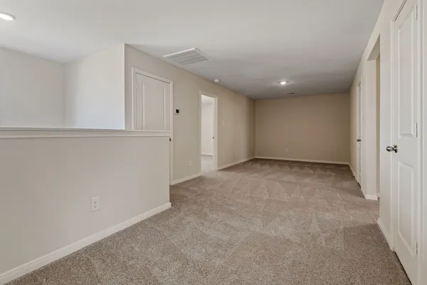 $2,170 | 15870 Berry Hl Drive, Conroe, TX 77303