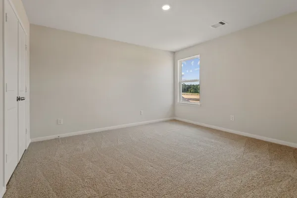 $2,170 | 15870 Berry Hl Drive, Conroe, TX 77303