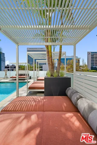 $4,195 | 250 East Broadway, Unit 538, Long Beach, CA 90802