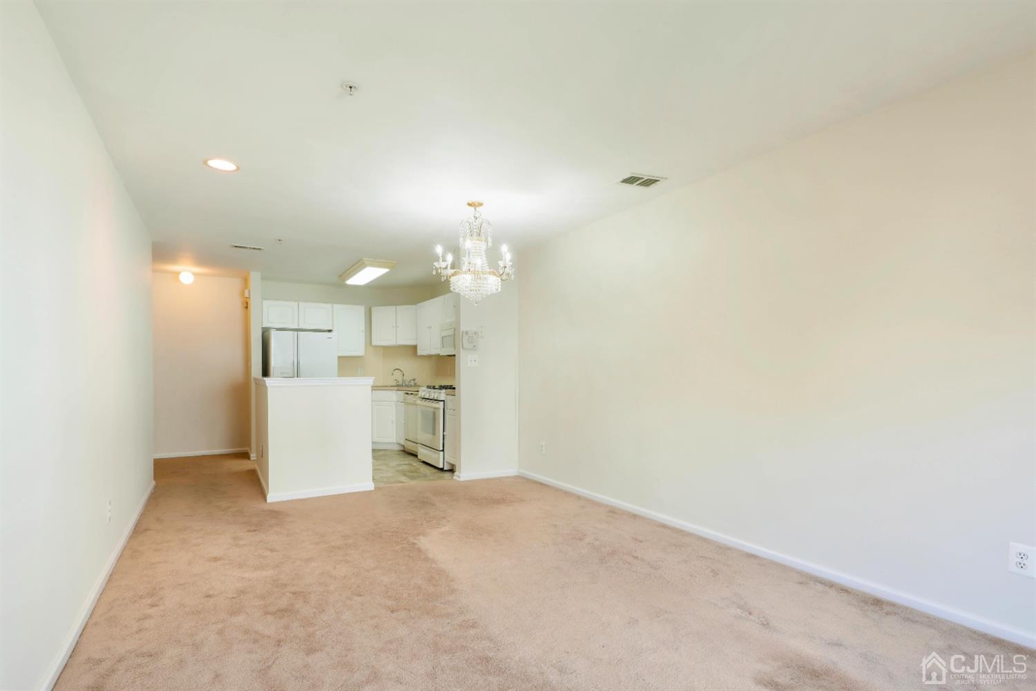 9 Inverness Drive Edison, NJ 08820 - Photo 6 of 19 Gallery Image 6
