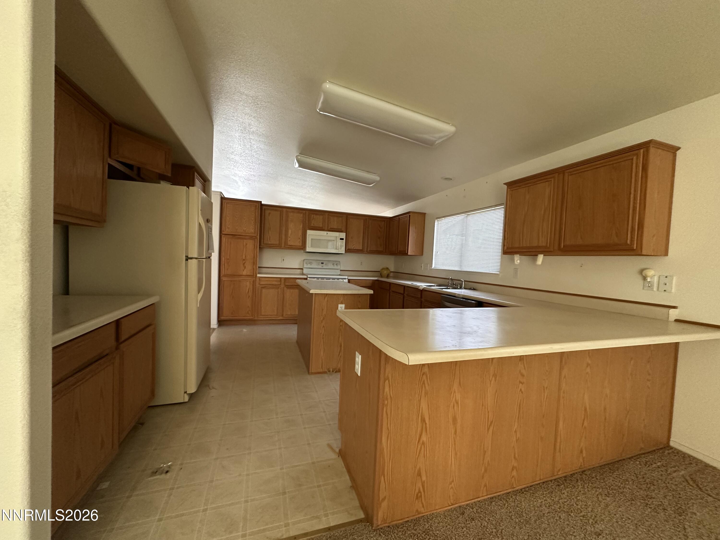 18300 Alderwood Court Reno, NV 89508 - Photo 2 of 6 IMG_2767