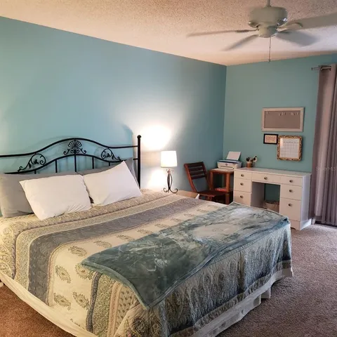 $2,500 | 108 Pinehurst Drive, Bradenton, FL 34210