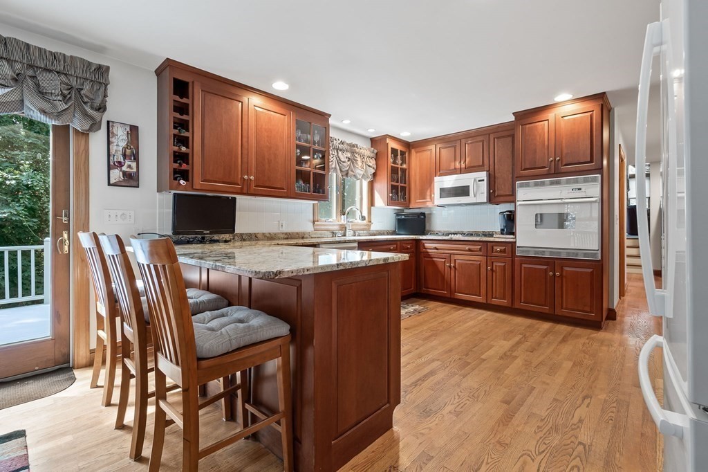 5 Stratis Way Peabody, MA 01960 - Photo 7 of 41