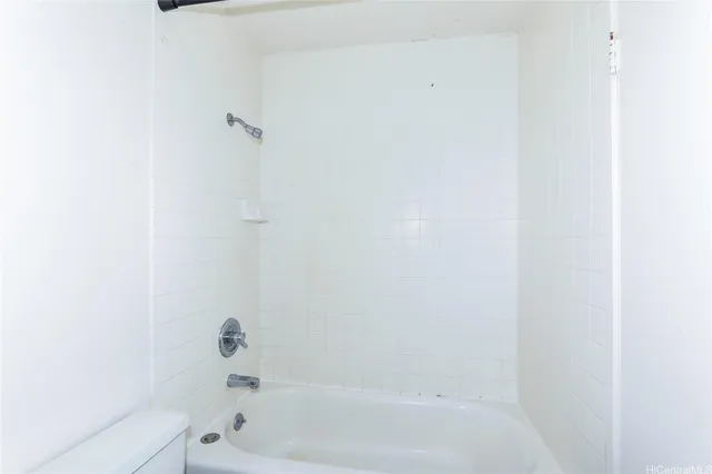 $188,000 | 3045 Ala Napuaa Place, Unit 302, Honolulu, HI 96818