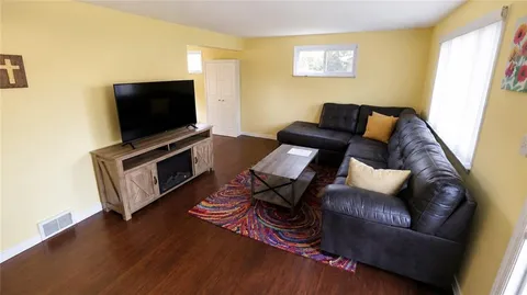 $224,900 | 142 Xavier Drive, Verona, PA 15147