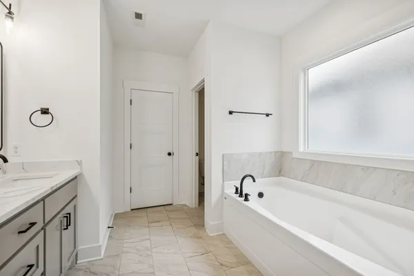 $529,900 | 5715 Heirloom Drive, Murfreesboro, TN 37129