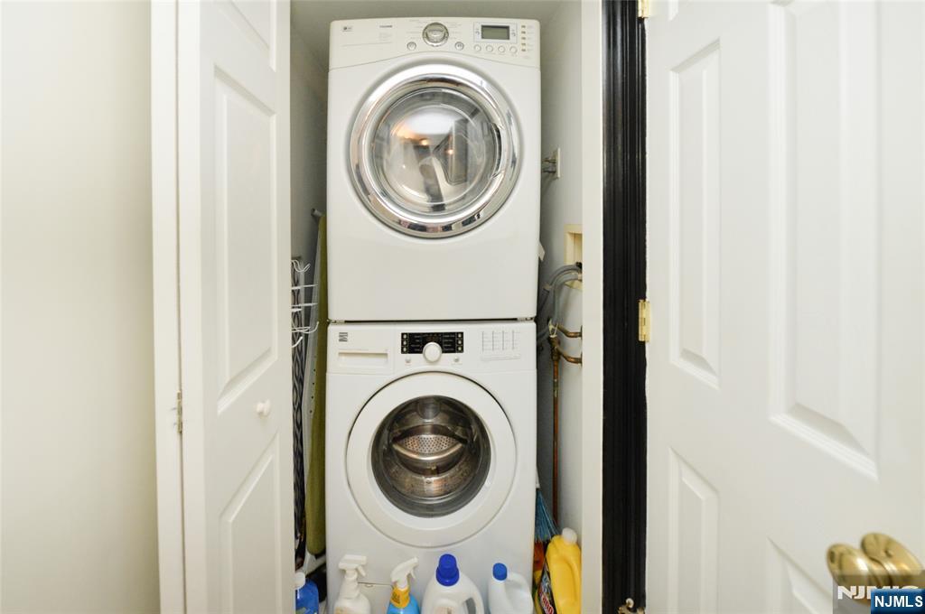 648 Spring Valley Road Maywood, NJ 07607 - Photo 18 of 34