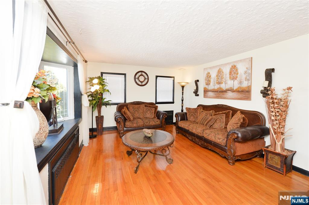 648 Spring Valley Road Maywood, NJ 07607 - Photo 2 of 34