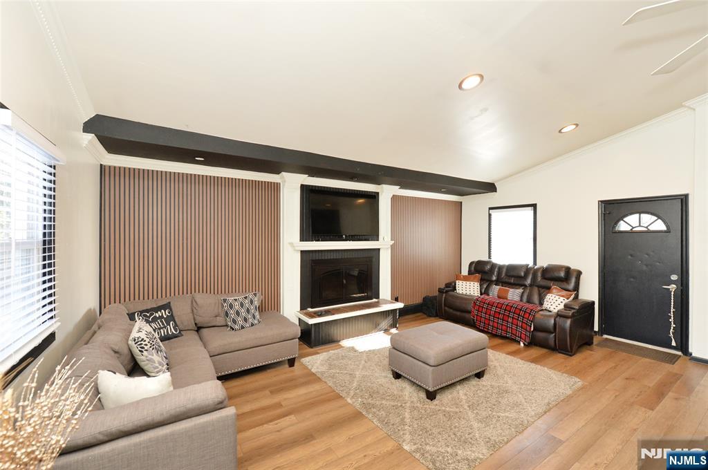 648 Spring Valley Road Maywood, NJ 07607 - Photo 9 of 34