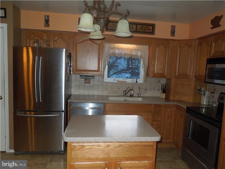 53 Heather Road Newark, DE 19702 - Photo 8 of 18 Gallery Image 8