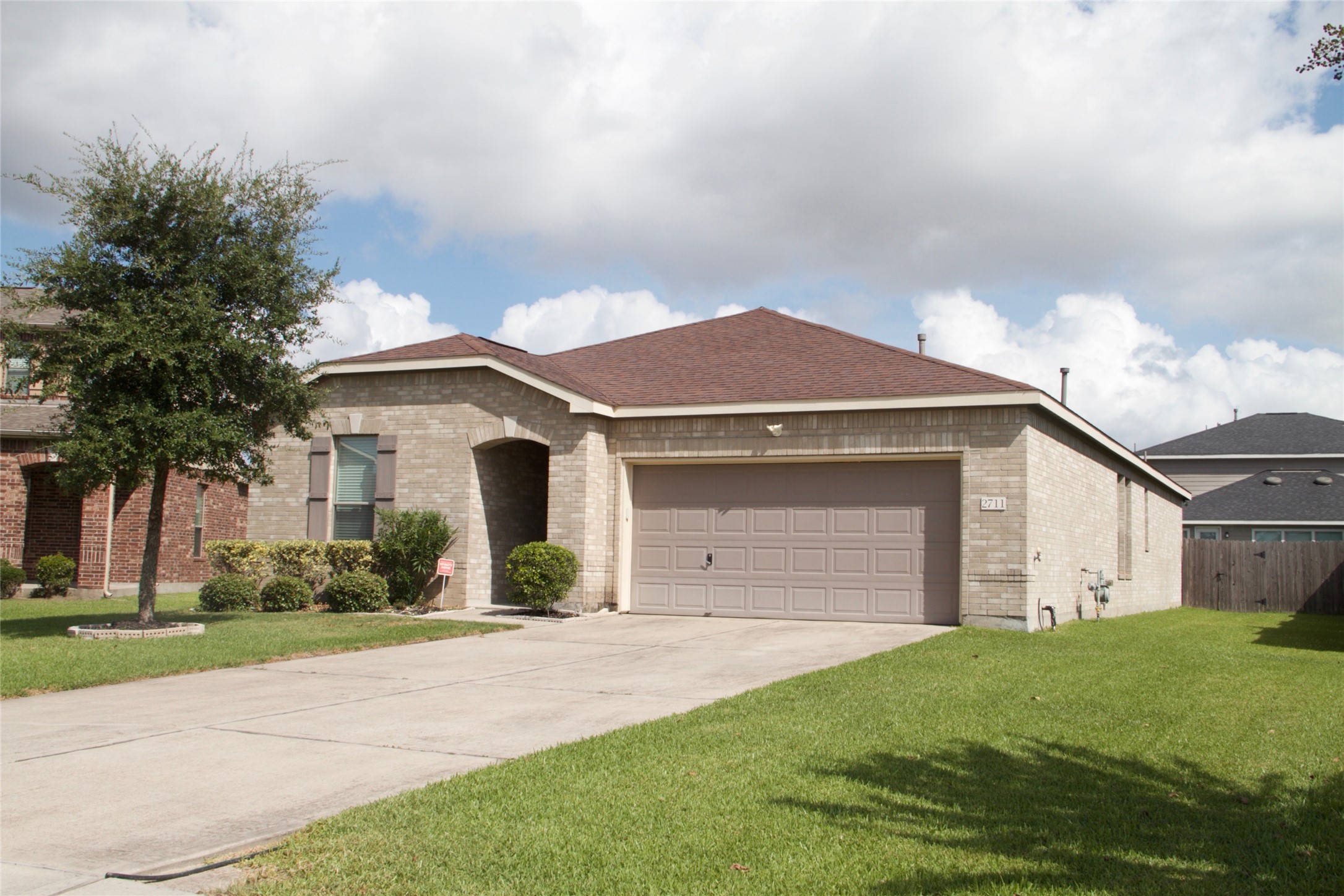 2711 Cally Court Manvel, TX 77578 - Photo 1 of 34